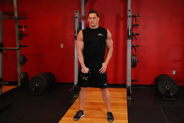 Cargada a un brazo con kettlebell