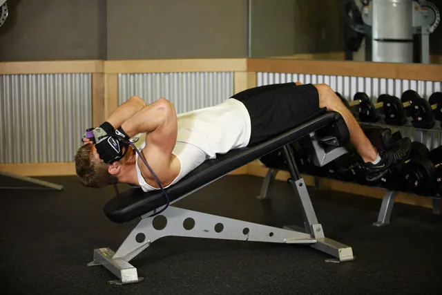 Abdominales con lastre con gomas